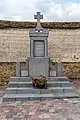 Le monument aux morts.