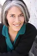 Carol Potter interprète Cindy Walsh