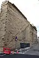 reste de rempart, près de l'ancienne porte de Monteux