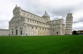 Tour de Pise en Toscane (XIIe&nbsp;siècle).