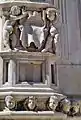 Deux putti avec inscriptions de consécration et banderole du maître Dalmatinac