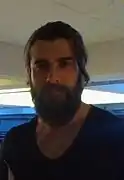 Cengiz Coşkun interprète Turgut Alp