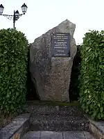 Le monument aux morts près de la mairie (oct.&nbsp;2012)