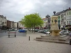 Une copie du modèle original à Châlons-en-Champagne.