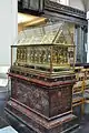 Une magnifique châsse contenant des reliques des martyrs de Gorcum se trouve en l'église Saint-Nicolas près de la Grand Place à Bruxelles. Godefroid est le troisième en partant de la gauche.