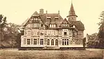 La façade du château de Villeneuve au début du XXe&nbsp;siècle (carte postale).