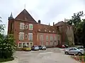 « Vieux château », côté cour.