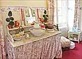 Château de Breteuil. Table de toilette au XIXe&nbsp;siècle.