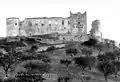 Côté nord du château de Gréoux-les-Bains, photographié par Séraphin-Médéric Mieusement, en septembre 1887.