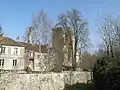 Maison d'habitation de la ferme et tour neuve.