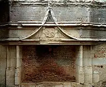 Cheminée du logis.