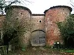 Château de la Bâtie, l'entrée.