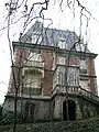 Château vu du parc côté droit