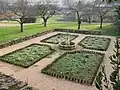 Jardin et fontaine.