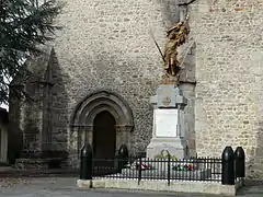 Le monument aux morts.