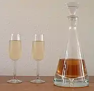 Kir royal.