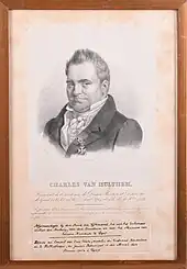 Tableau avec un portrait, en lithographie, d'un homme, au format buste. Le texte mentionne son titre.