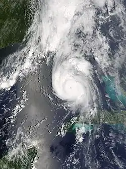 Charley touchant terre en Floride
