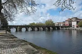 Vue en aval