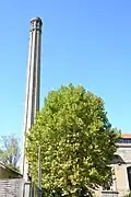 Cheminée en béton, Charvieu-Chavagneux (France).
