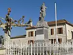 Le monument aux morts.