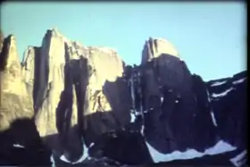 Vue du cirque des Parois impossibles lors de l'expédition belge de 1977.