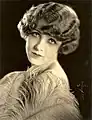 Claire Windsor par Witzel