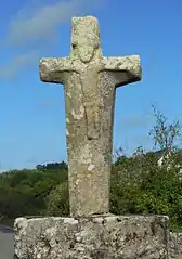 Croix du Requer, face du Christ en croix (XIIIe siècle).