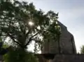 Clocher-mur de l'église de Sainte Colombe, 2nde moitié du XIe&nbsp;siècle.