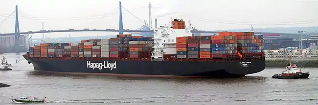 Le Colombo Express partant de Hambourg pour son premier voyage