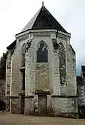 Photographie en couleurs de l'abside d'une chapelle.
