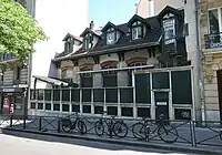Le chalet-crèche.