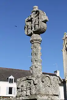 Croix à bannière de la chapelle.