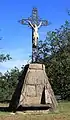 Une croix.