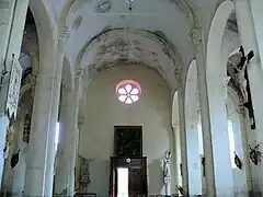 Nef vue du chœur.
