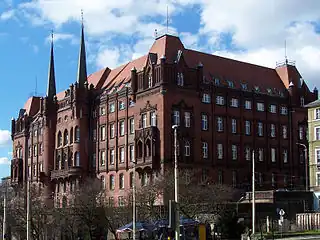 Nouvel hôtel de ville.