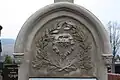 Détail de la sculpture représentant la Légion d'Honneur reçu le 14 mars 1806.
