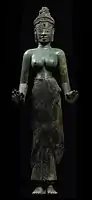 Tārā (?). Đồng Dương, fin IXe - déb. Xe&nbsp;siècle. Bronze incrusté d'or, d'argent et de pierres semi-précieuses. H. 115&nbsp;cm. Musée, Đà Nẵng