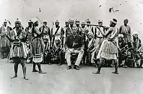 Groupe d'Amazones vers 1890.
