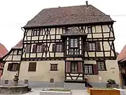 Maison de vigneron, "maison Burrus" (XVe et XVIe siècles), 53-55 rue du Maréchal-Foch.