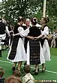 Danse traditionnelle des femmes dans la cour du musée.