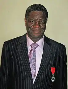 Portrait couleur d'un homme.