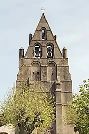 Le clocher-mur du XVIIe siècle.