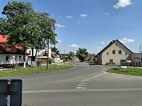 Dołuje