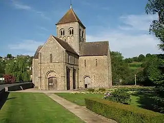 – Domfront – Notre-Dame-sur-l'eau