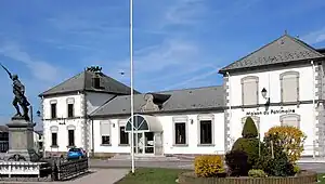 Le Poilu victorieux de Dommartin-lès-Remiremont
