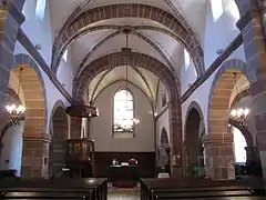 Vue intérieure de la nef.