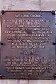Écriture gaélique sur une plaque à l'extérieur de l'hôtel de ville de Dublin près du Caisleán Bhaile Átha Cliath (Château de Dublin).