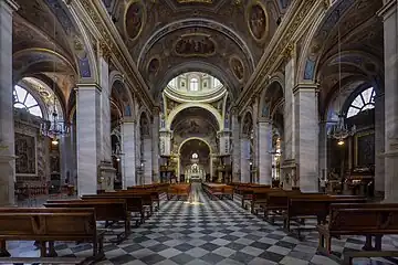 L'intérieur.