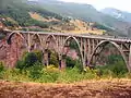 Le pont Đurđevića sur la Tara (XXe&nbsp;siècle, Monténégro).
